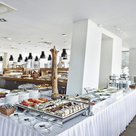 Vacationclub - Marine Hotel Apartament 437 코워브제크 외부 사진
